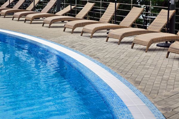 Cost of Poolside Hardscaping in Knoxville
